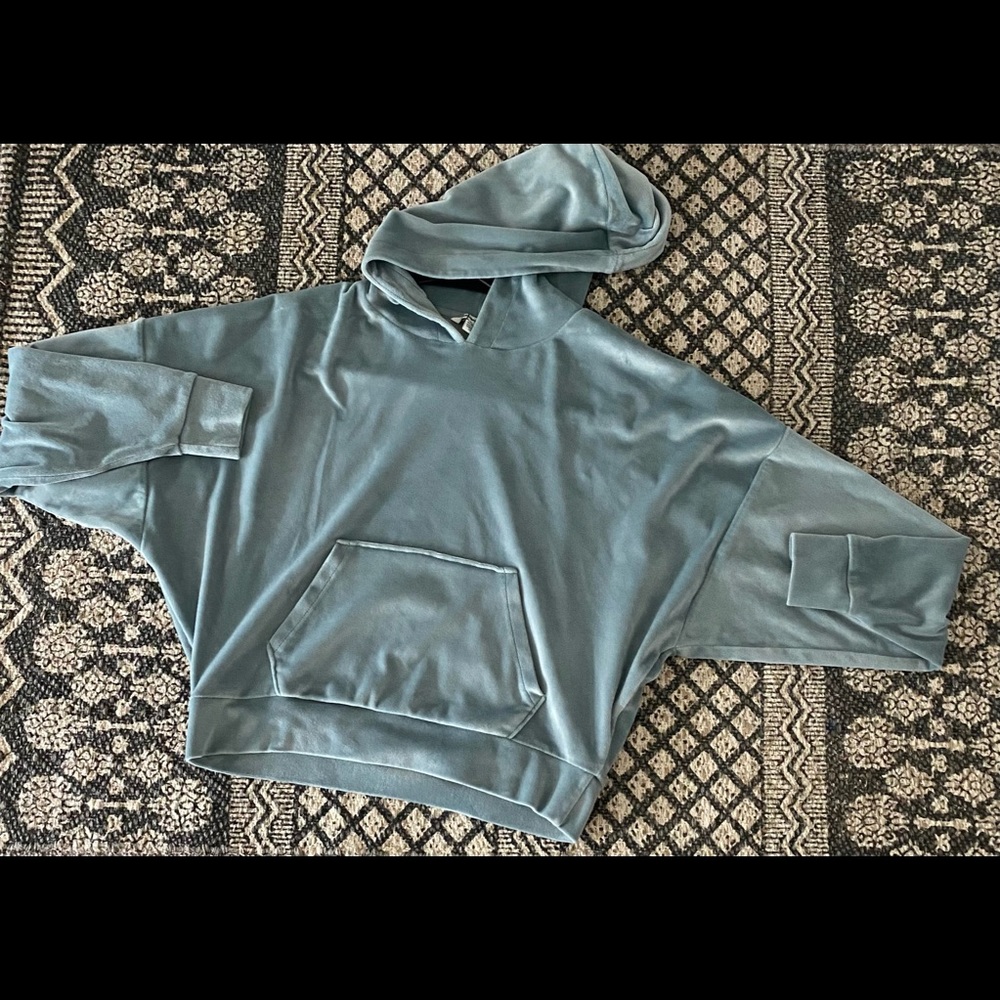 Light blue, soft material crop sweater!